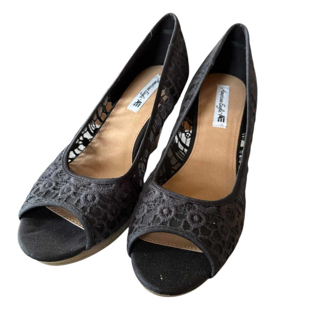 American Eagle Women’s Open Toe Wedges Black Size 11 4” Wedge Heel NWOT.